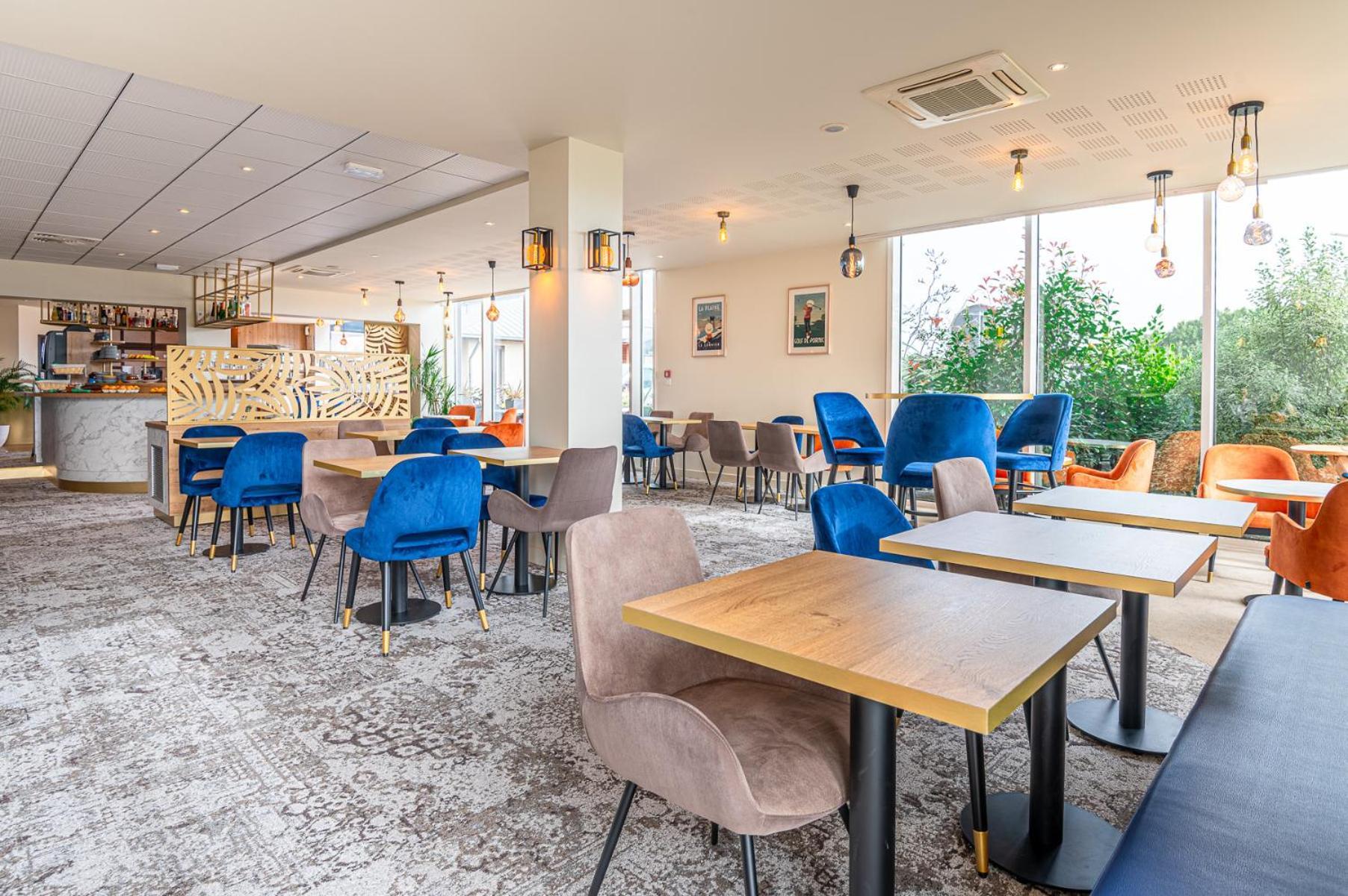 Le Mauritia Hotel Et Spa Порник Екстериор снимка