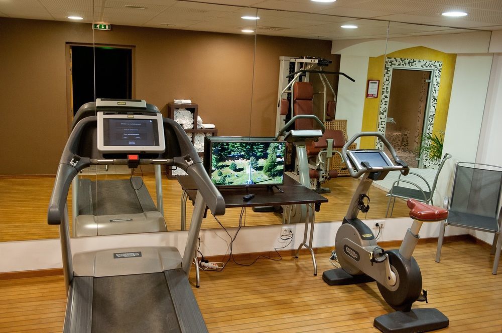 Le Mauritia Hotel Et Spa Порник Екстериор снимка